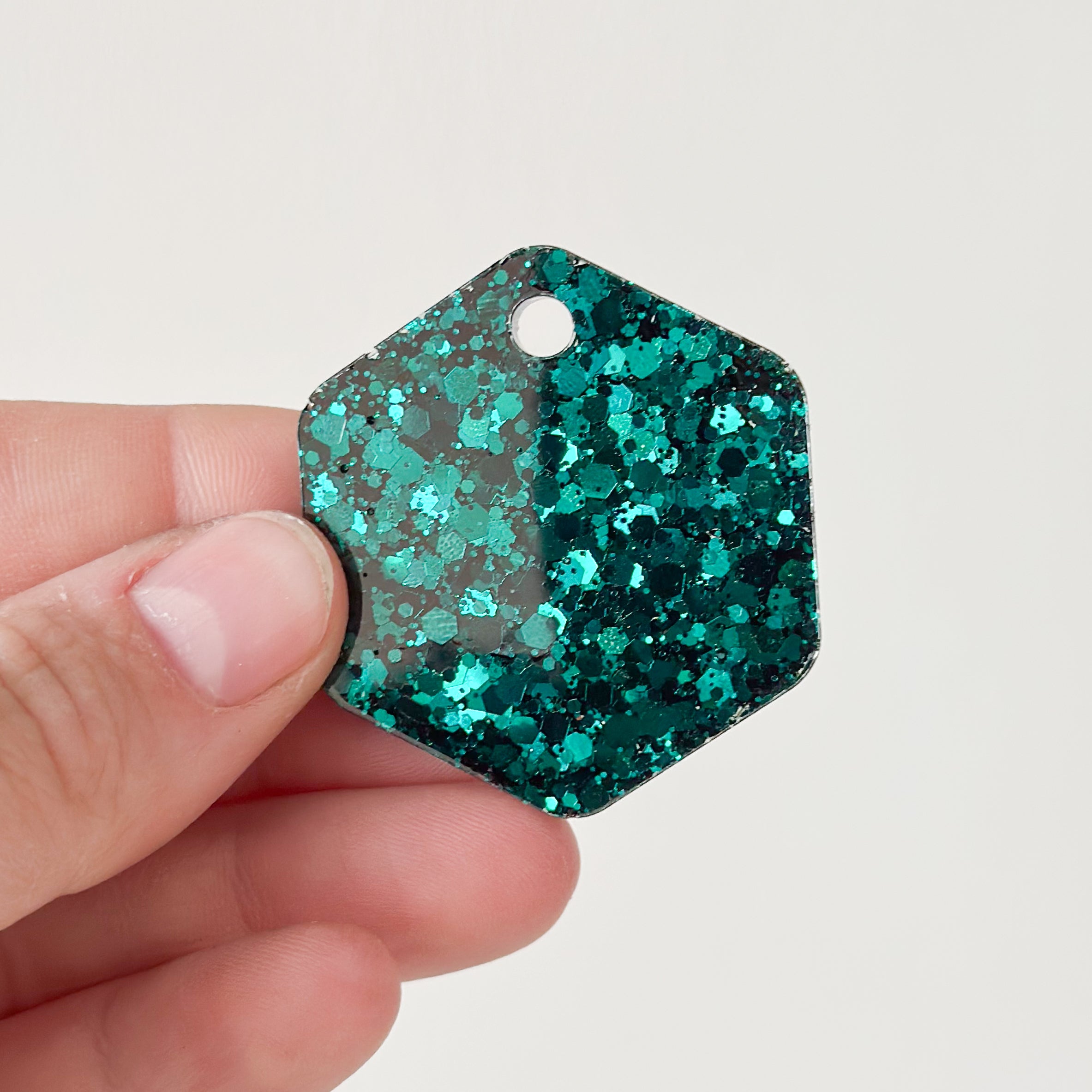 Tag zeshoek groen glitter