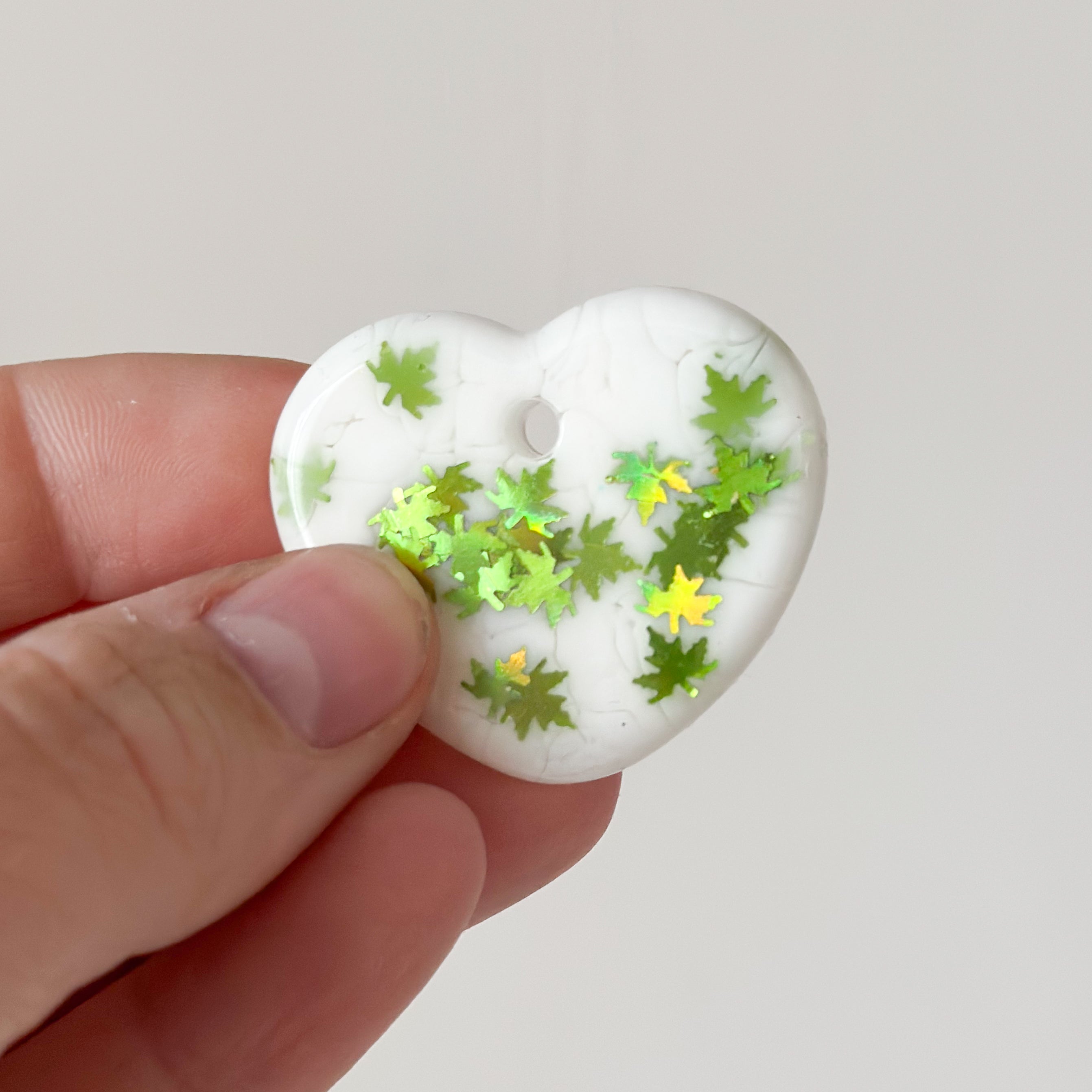 Hondentag hartje herfst bladeren