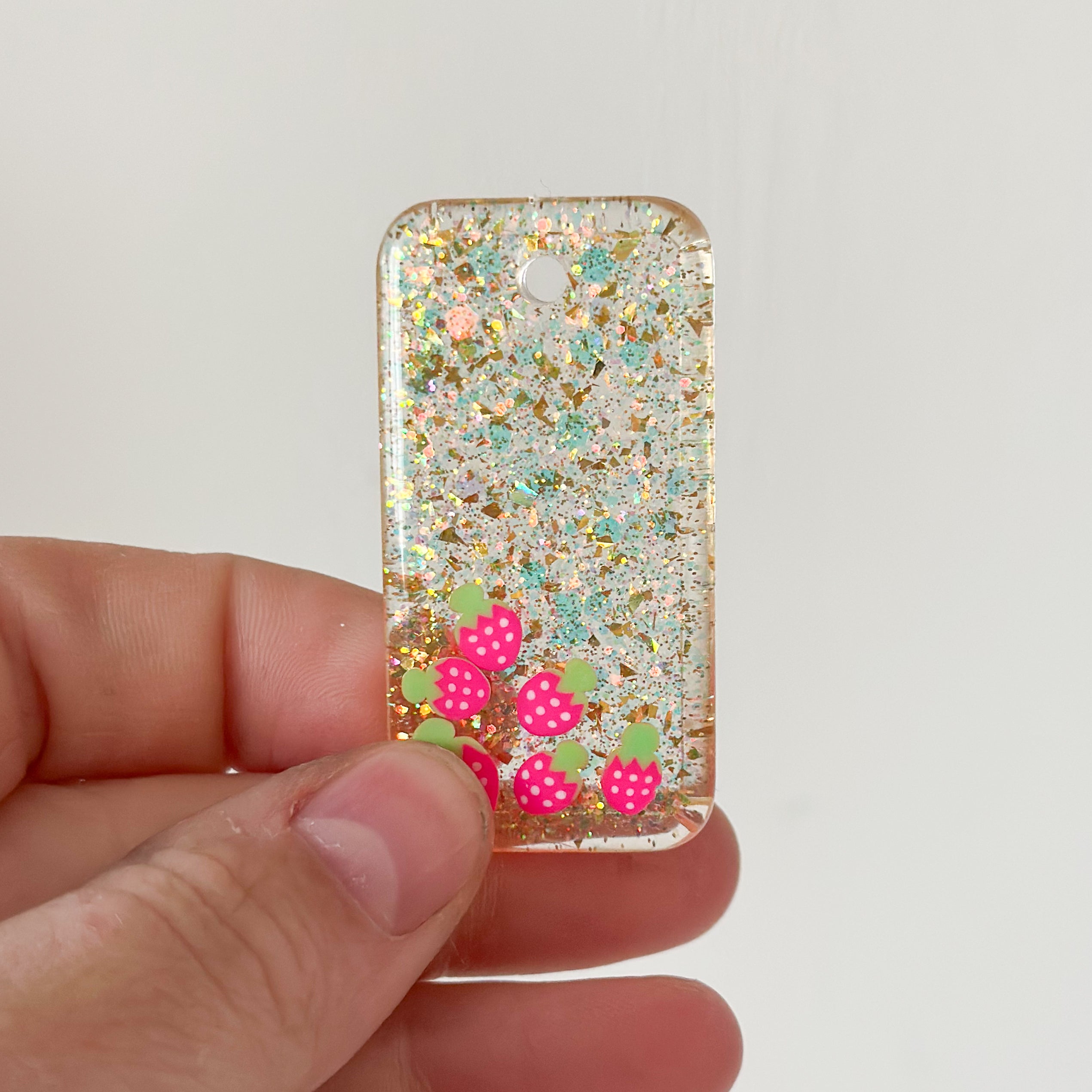 Hondentag met aardbeien